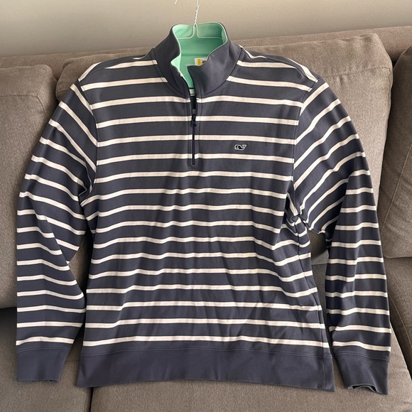 NWT Men’s Vineyard Vines Quarter Zip - Picture 2 of 4